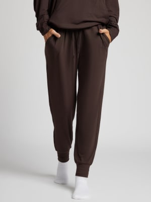 AllDayJersey™ Jogger: Nikki is 5'8" and wears a size S