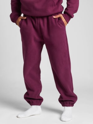 Travel Essentials Sweatpants: Jared is 6'1" and wears a size L