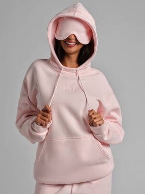 Comfrt x tarte Airplane Mode Travel Hoodie: Lexy is 5'8" and wears a size S