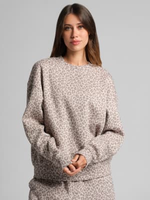 Basic Crop Crew: Nikki is 5'8” and wears a size S