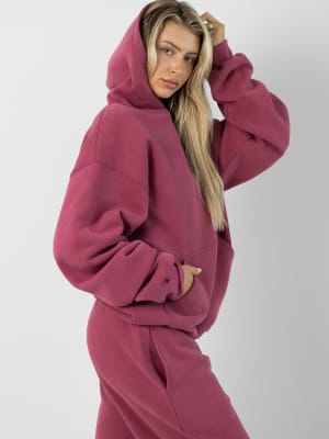 Minimalist Hoodie: Harley is 5′10″ wearing a size M