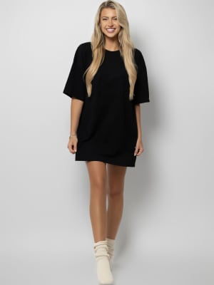 Essential Oversized Tee: Harley is 5′10″ wearing a size M